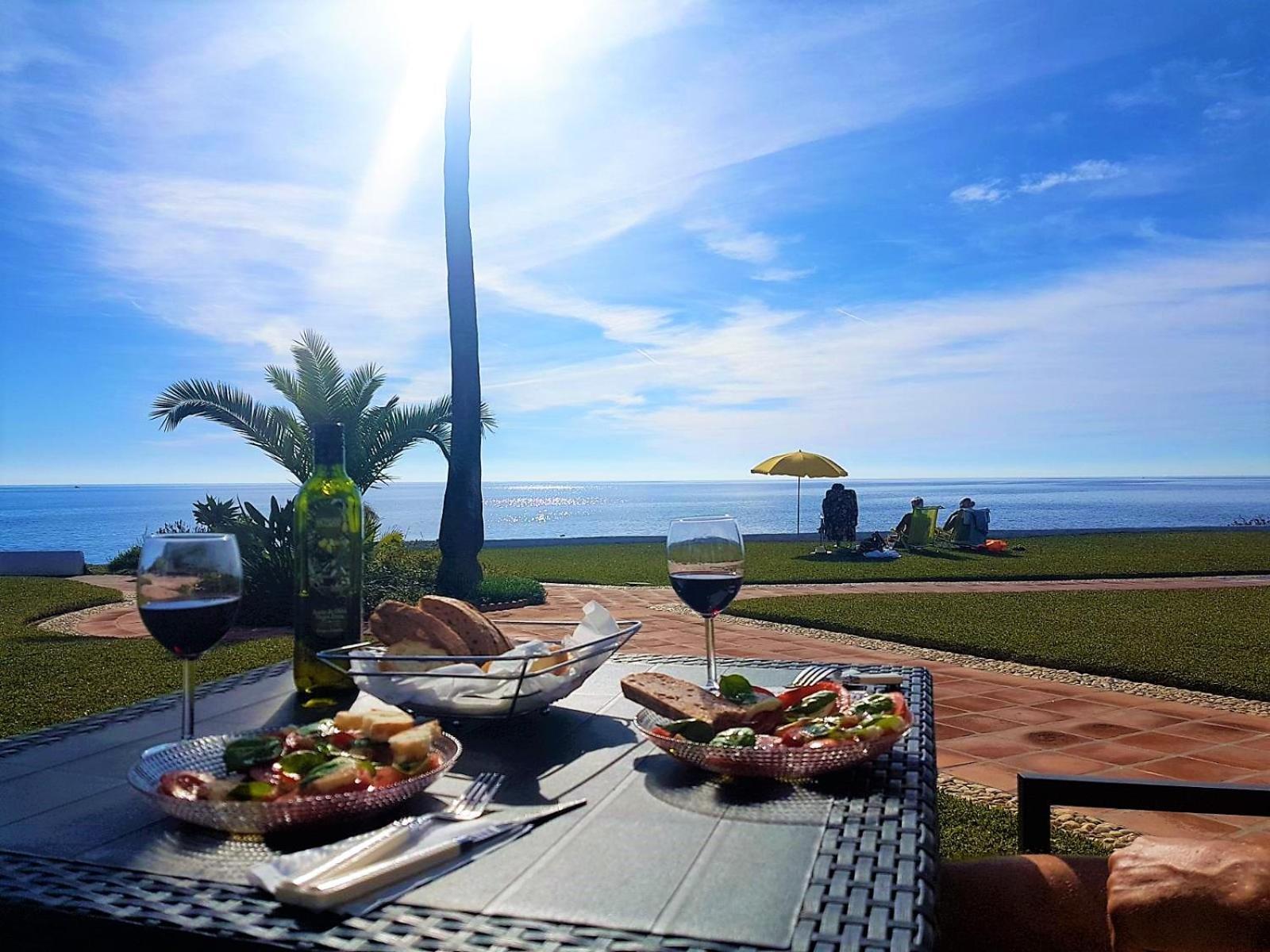 Sea Front House Macarena D